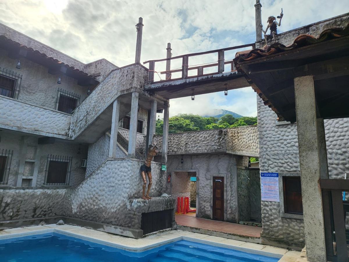 Amapala Hostal Casa De Las Gargolas מראה חיצוני תמונה