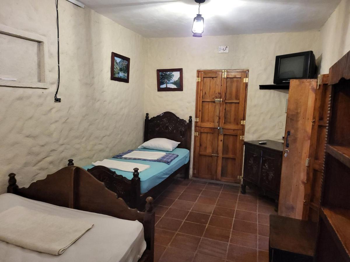 Amapala Hostal Casa De Las Gargolas מראה חיצוני תמונה