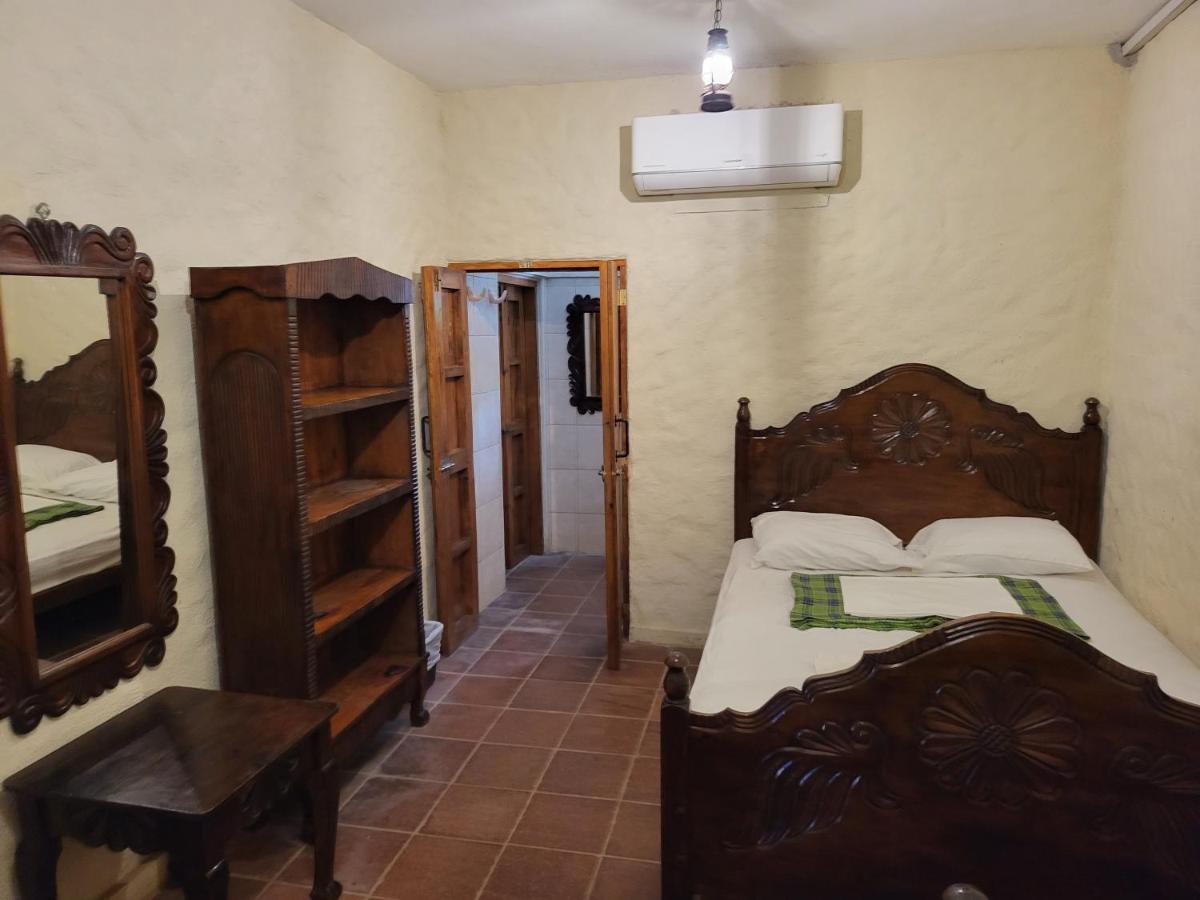 Amapala Hostal Casa De Las Gargolas מראה חיצוני תמונה